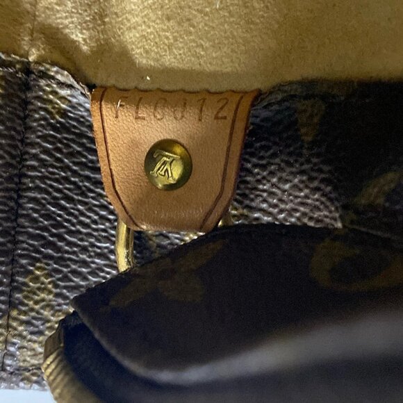 LOUIS VUITTON Luco Monogram Tote Bag bran-644-100125 - Picture 13 of 16